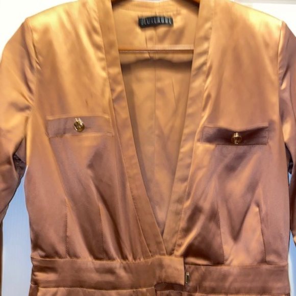 GOLD JLUX LABEL JUMPSUIT - Picture 7 of 8